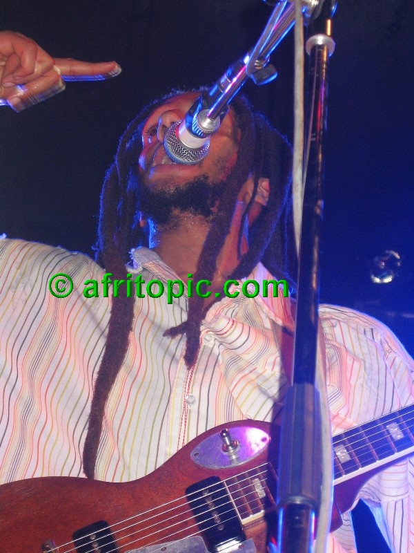 ../Images/AfricaFestival-27-28May05 160.jpg